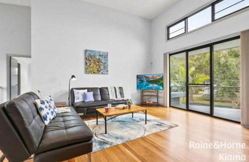 Kiama Casa | Beach House Kendalls - Low Season Special - Stay 3 PAY FOR 2 Nights