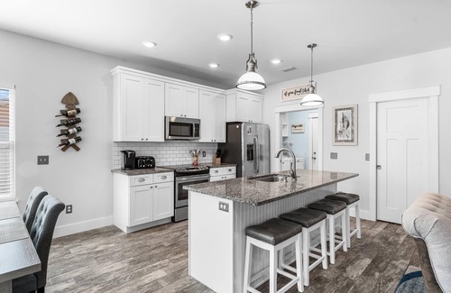 Riviera Beach Casa | Beach House - Lazee Daze by PHG