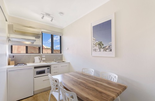 North Ward Hotel | Beach House Motel
