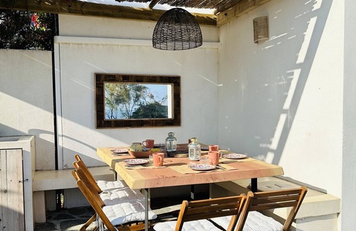 Marine de Saint Ambroggio Casa | Beach house on the water. Marine de Sant ambroggio