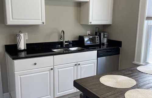 Fairfield Casa | Beach house - perfect location next to beach and town!