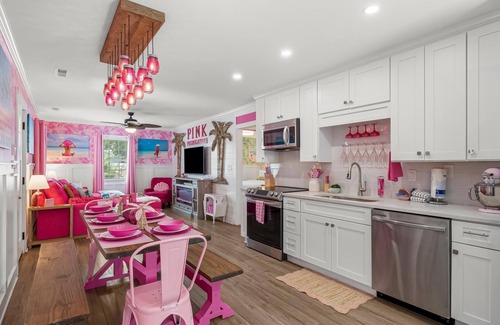 Laguna Beach Casa | Beach House - Pink Prerogative by PHG