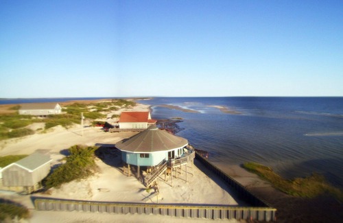 Cedar Island Casa | Beach House Privacy and Serenity by RedAwning