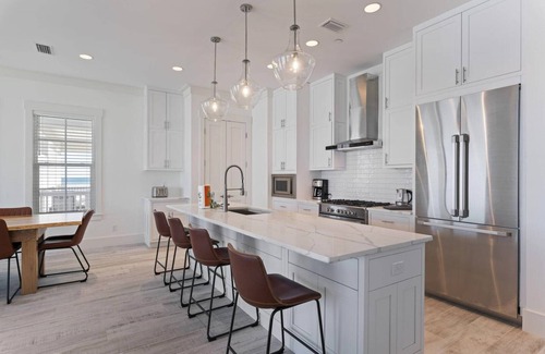 West Panama City Beach Casa | Beach House - Shellebration by PHG