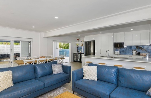 Long Jetty Casa | Beach House Ta Zott - Toowoon Bay - Beachside - Pool