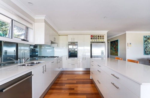 Warriewood Apartamento | Beach House Upper Unit
