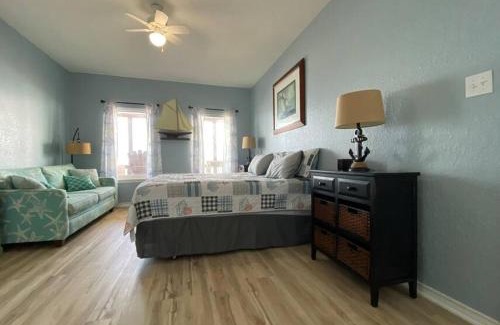 Surfside Beach Casa | Beach House with Ocean view