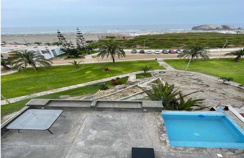 Cerro Azul Casa | Casa de Playa con Piscina