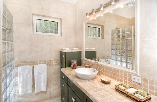 Dawn Beach Estates Casa | Beach House Younes