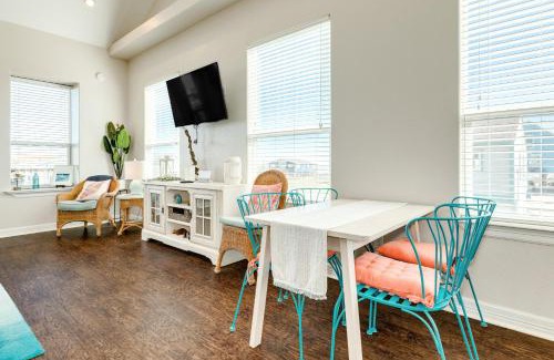 Surfside Beach Casa | Beach Is Callin'
