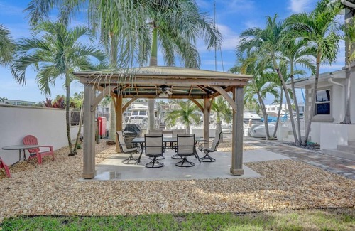 Hendricks and Venice Isles Apartamento | Beach Isles: Modern Studio Apartment in Fort Lauderdale with Patio