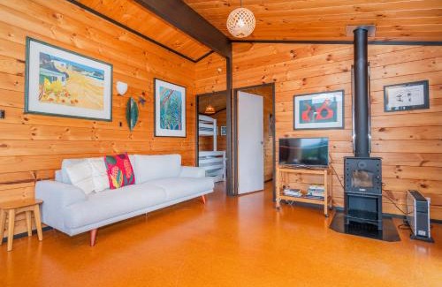 Hahei Casa | Beach Lovers Bach - Hahei Holiday Home