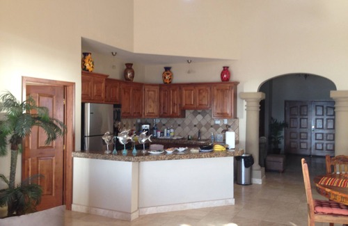 Puerto Peñasco Casa | Frente a la playa en la playa más bonita en Peñasco 6 dormitorios, 4 cuartos de baño, 20 pies Dome Techos