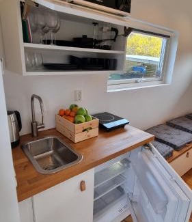 Hollviken Apartamento | Beach-near cozy cottage