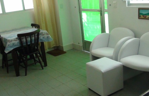Quatro Ilhas Apartamento | BEACH OF 4 ISLANDS BOMBINHAS APARTMENT WITH 01 BEDROOM 60M FROM THE BEACH AIR WIFI