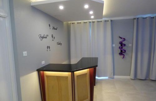 Ocho Rios Apartamento | Beach One Bedroom Suite C5
