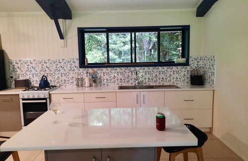 Thornton Beach Casa | beach over road, rainforest, cassowary, goanna , beach cafe, king bed , air con