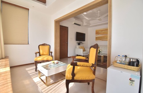 Caranzalem Apartamento | Beach Paradise Miramar Goa