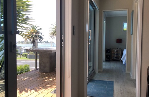 Tairua Cabaña | Beach Pod Studio - Tairua Bach