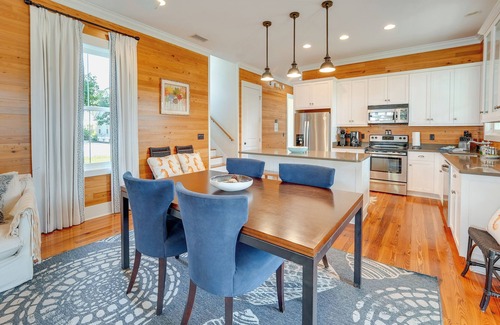 Panacea Casa | Beach & Pool Access: Peaceful St Teresa House