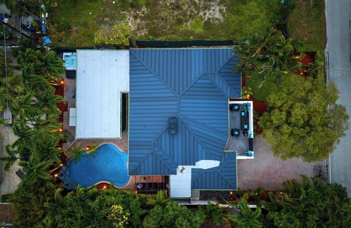 Lauderdale Beach Casa | Beach Pop - Steps to Beach, Heated Pool & Hot Tub