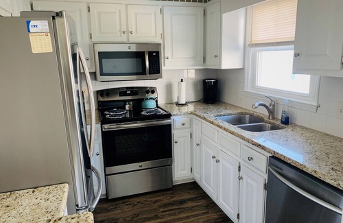 Garden City Casa | Beach Property - Private Townhome w/ Balconies, 3 Bedrm 2 1/2 Bath, 2 Car Garage