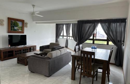 Batu Ferringhi Apartamento | Beach Resort 7 Home Stay SRI SAYANG APARTMENT BATU FERRINGHI 3BEDROOM