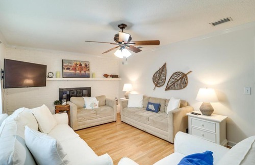 Jacksonville Beach Casa | Beach Retreat in Jacksonville PetandFamily-Friendly