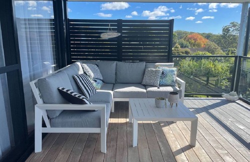Pambula Beach Casa | Beach Retreat, renovated, easy walk to beach