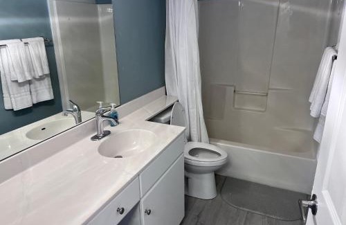Panama City Beach Apartamento | Beach, Sand, Sun & Pool 2BR 2BA Condo