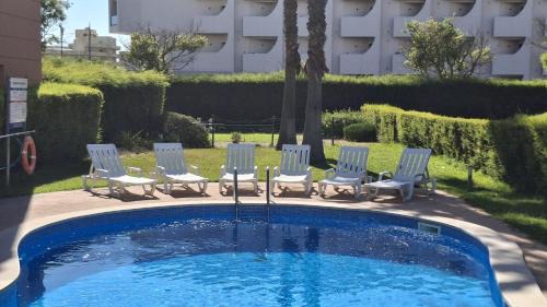 Praia da Rocha Apartamento | Beach & Sea Apt, Fast WIFI, Airco, Private Parking and Pool