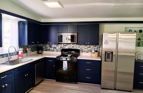 Bayshore Gardens Casa | Beach & Sports Haven w/Pool near AMI & IMG Academy