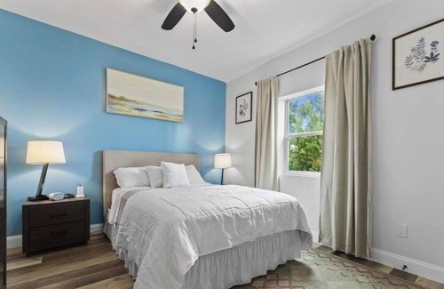 Poiciana Park II Apartamento | Beach Studio Near Downtown - Private Area/Driveway
