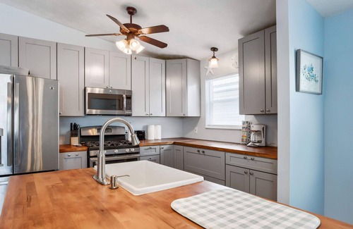 Crescent Beach Casa | Beach Time | Cozy Retreat Steps from the Gulf