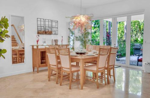 Birch Park Finger Streets Casa | BEACH TIME Steps to beach with Heated Pool and Game RoomSun Key RESlDENCES