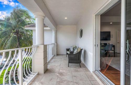 Birch Park Finger Streets Casa | BEACH TIME Steps to beach with Heated Pool and Game RoomSun Key RESlDENCES