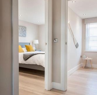Salcombe Apartamento | Beach View - Stylish Stay, Estuary Views & Luxury Spa Access