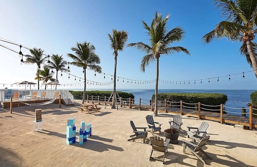 Islamorada Apartamento | Beach View Unit in Islamorada! Pets Allowed, Parking, Pool!