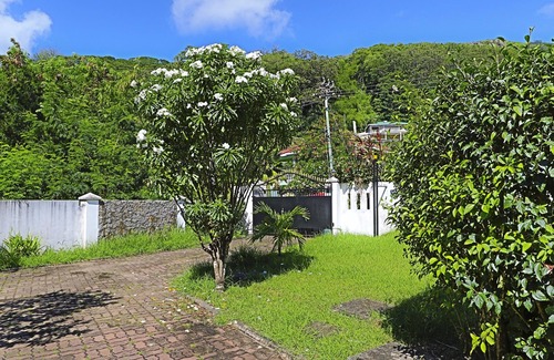 Mare Anglaise Villa | Beach View Villa - Beauvallon Villas