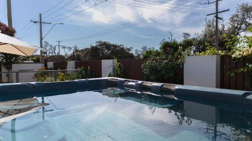 Dromana Casa | Beach Views