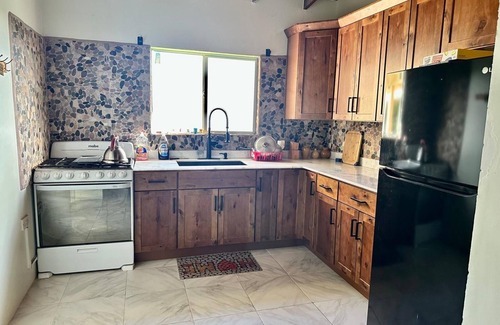 Kingstown Casa | Beach Views-Sion Hill Bay