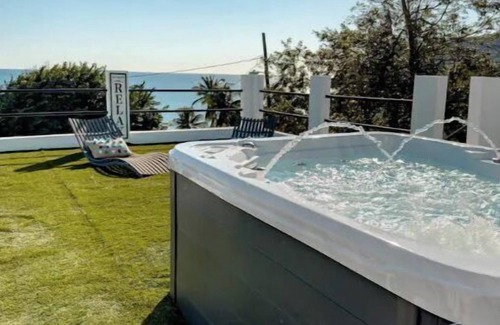 Camino Nuevo Casa | Beach Villa Mojoneo @ El Cocal. Secluded beach, Rooftop, Jacuzzi, Pool table