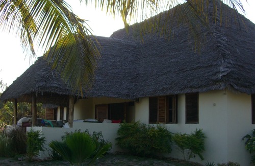 Pangani Villa | Excl. Villa de playa, a 50 m del mar, el personal, 7000 m2 de jardín, idílica bahía