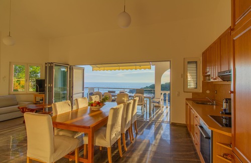Potocnica Casa | Beach Villa: área de baño privado, playa de arena, WiFi, ideal para familias