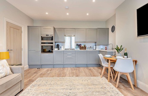 Southbourne Apartamento | Beach Walk Stylish Southbourne 2-Bed Apartment near to Beach