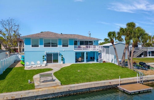Laurel Casa | Beach Water Front Condo