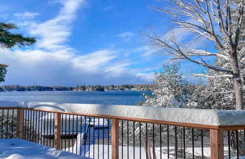 Port Carling Casa | Beach Waterfront Home, Large Decks, sunset views, chefs kitchen, family friendly