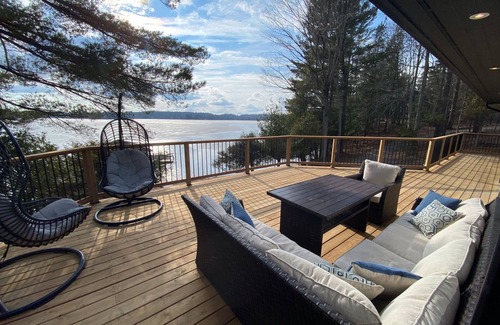 Port Carling Casa | Beach Waterfront Home, Large Decks, sunset views, chefs kitchen, family friendly