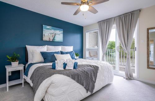 Wasaga Beach Casa | Beach1 River to Bay Getaway