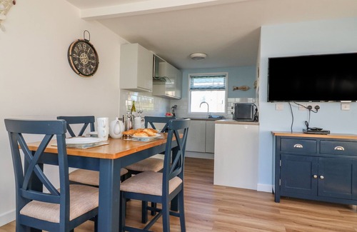 Dartmouth Cabaña | Beachcomber